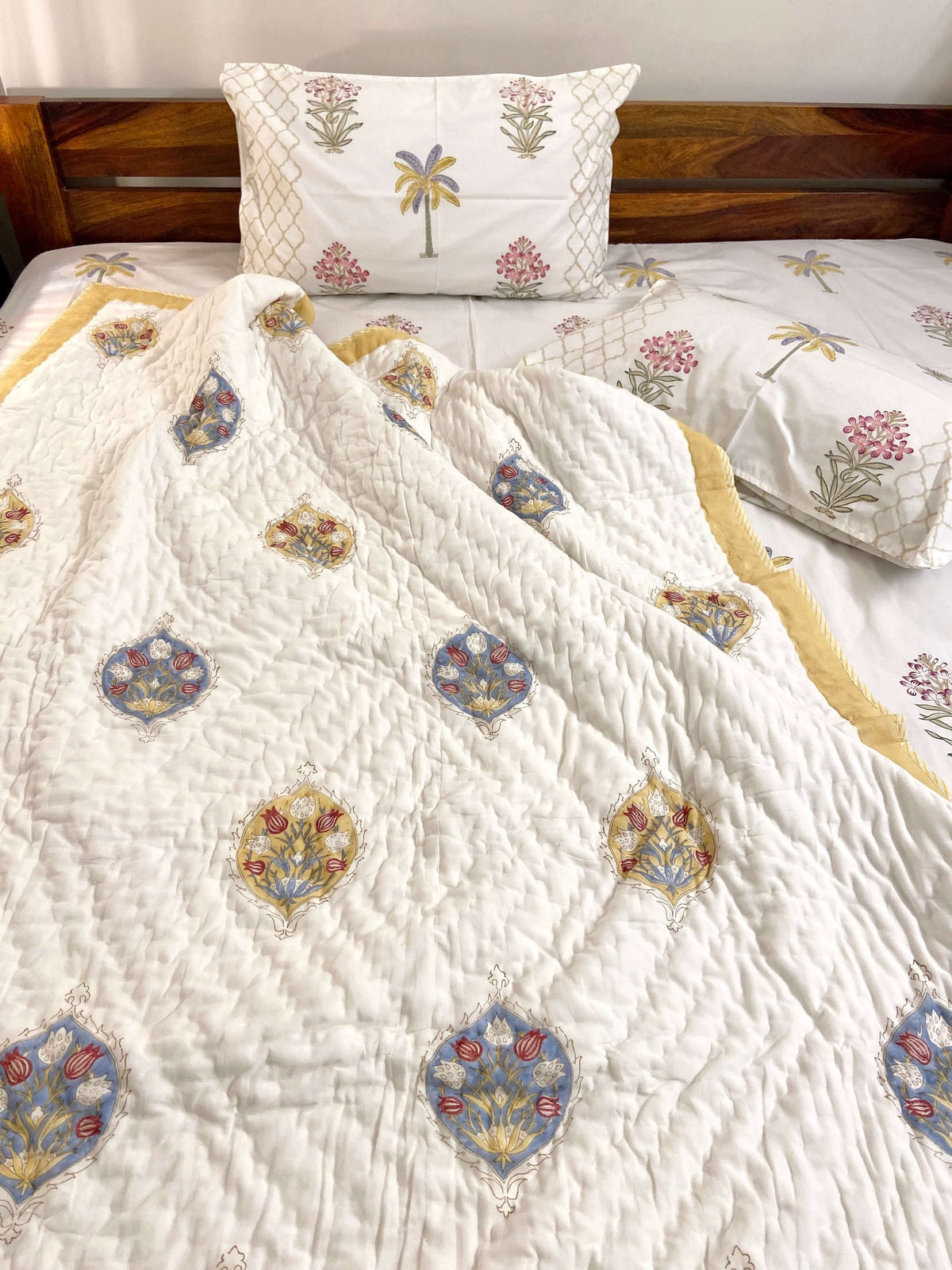Floral Motifs Organic Mul Cotton Reversible Single Bed Quilt - Nakhrro