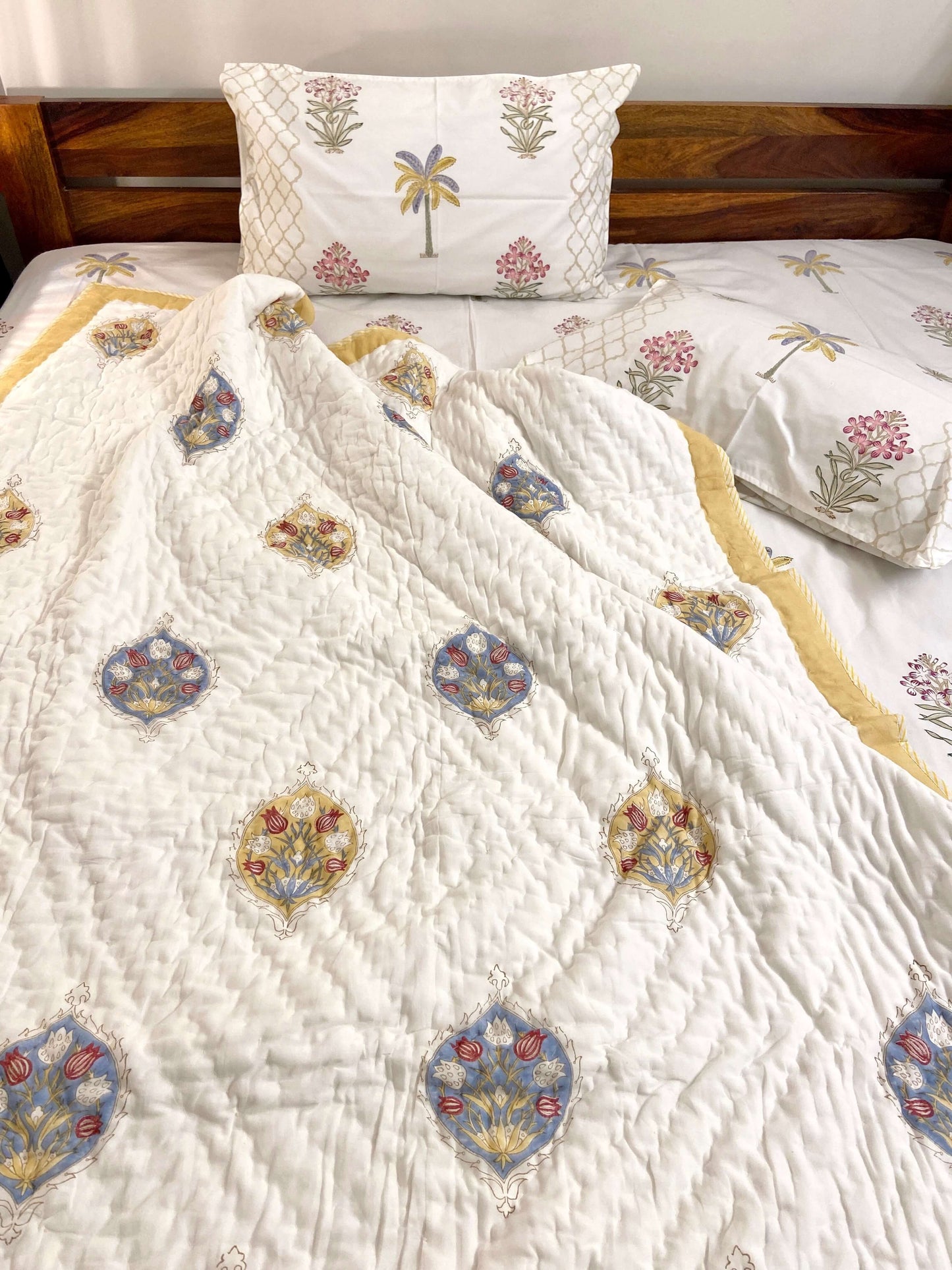 Floral Motifs Organic Mul Cotton Reversible Single Bed Quilt - Nakhrro