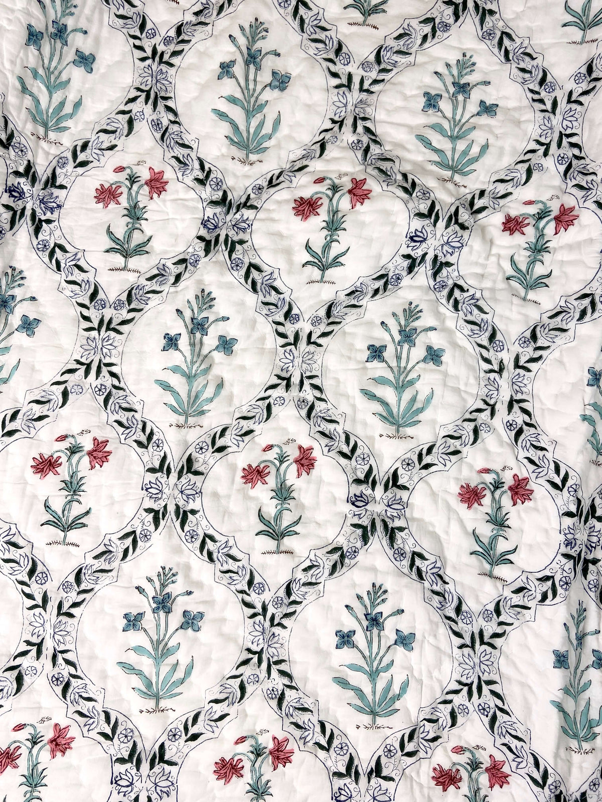 Floral Jaal Motifs Organic Mul Cotton Reversible Double Bed Quilt - Nakhrro