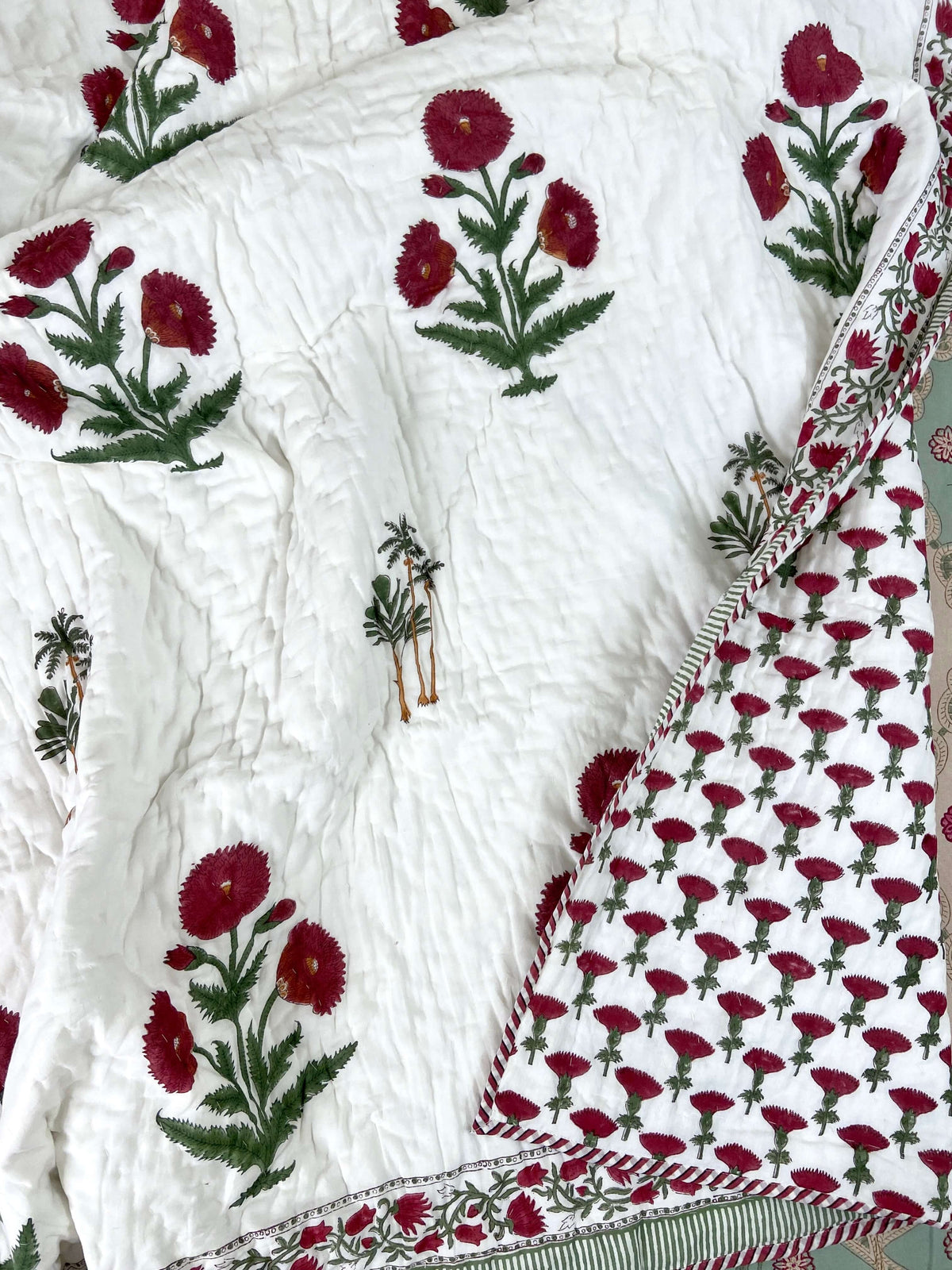 Magenta Poppy Flower Organic Mul Cotton Reversible Single Bed Quilt - Nakhrro