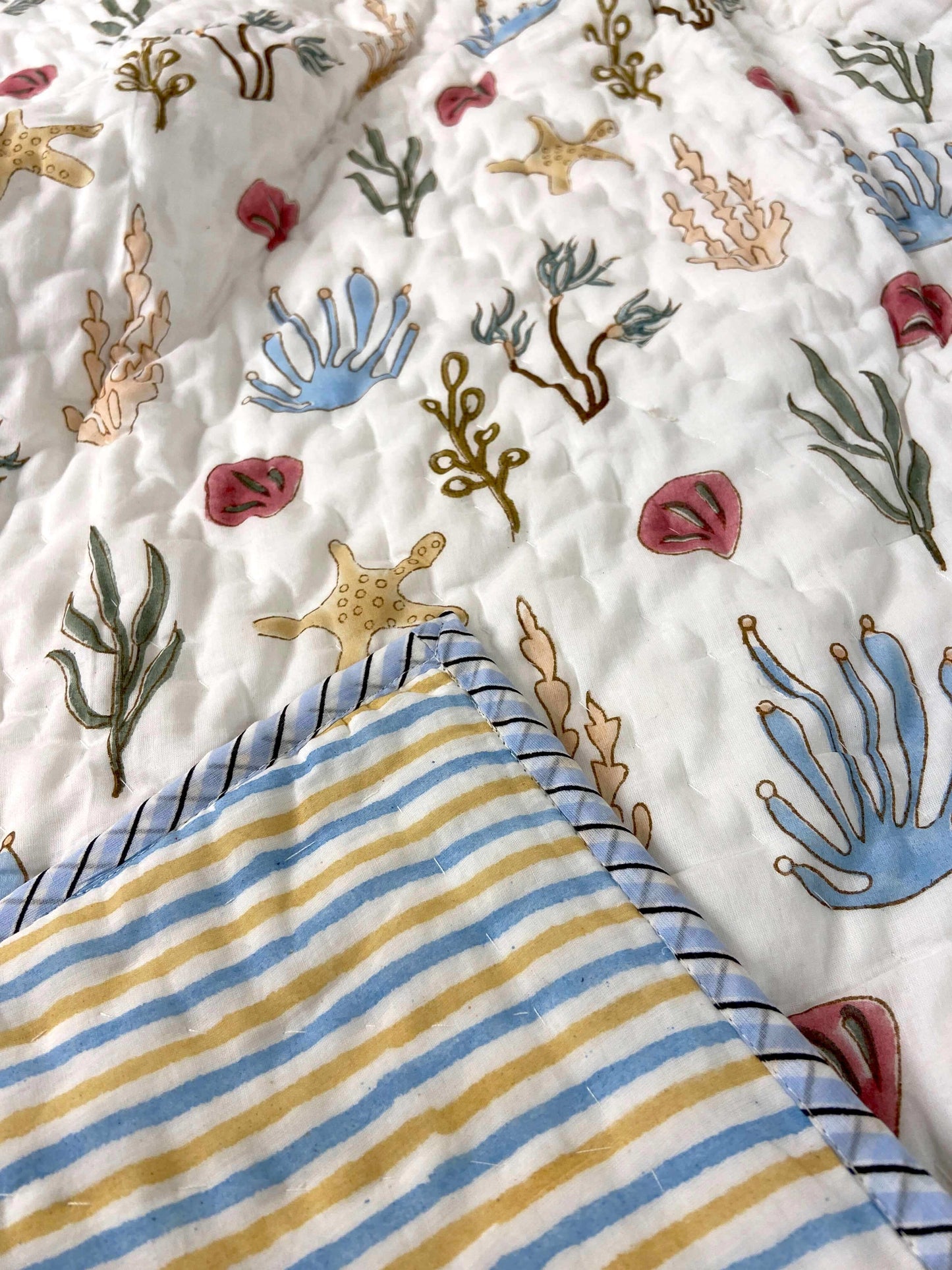 Star Fish Hand Block Baby Quilt - Nakhrro