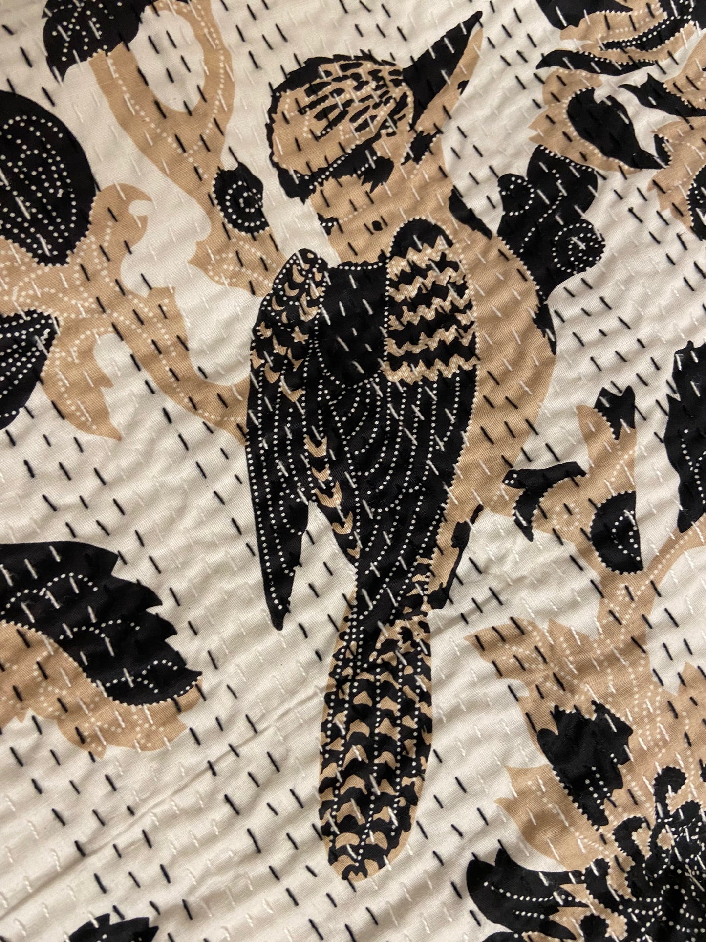 Beige Crow Queen Size Kantha Bedspread - Nakhrro