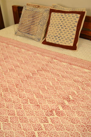 Magenta PaisleycDouble Bed Queen Hand Embroidered Bedspread/ Dohar - Nakhrro