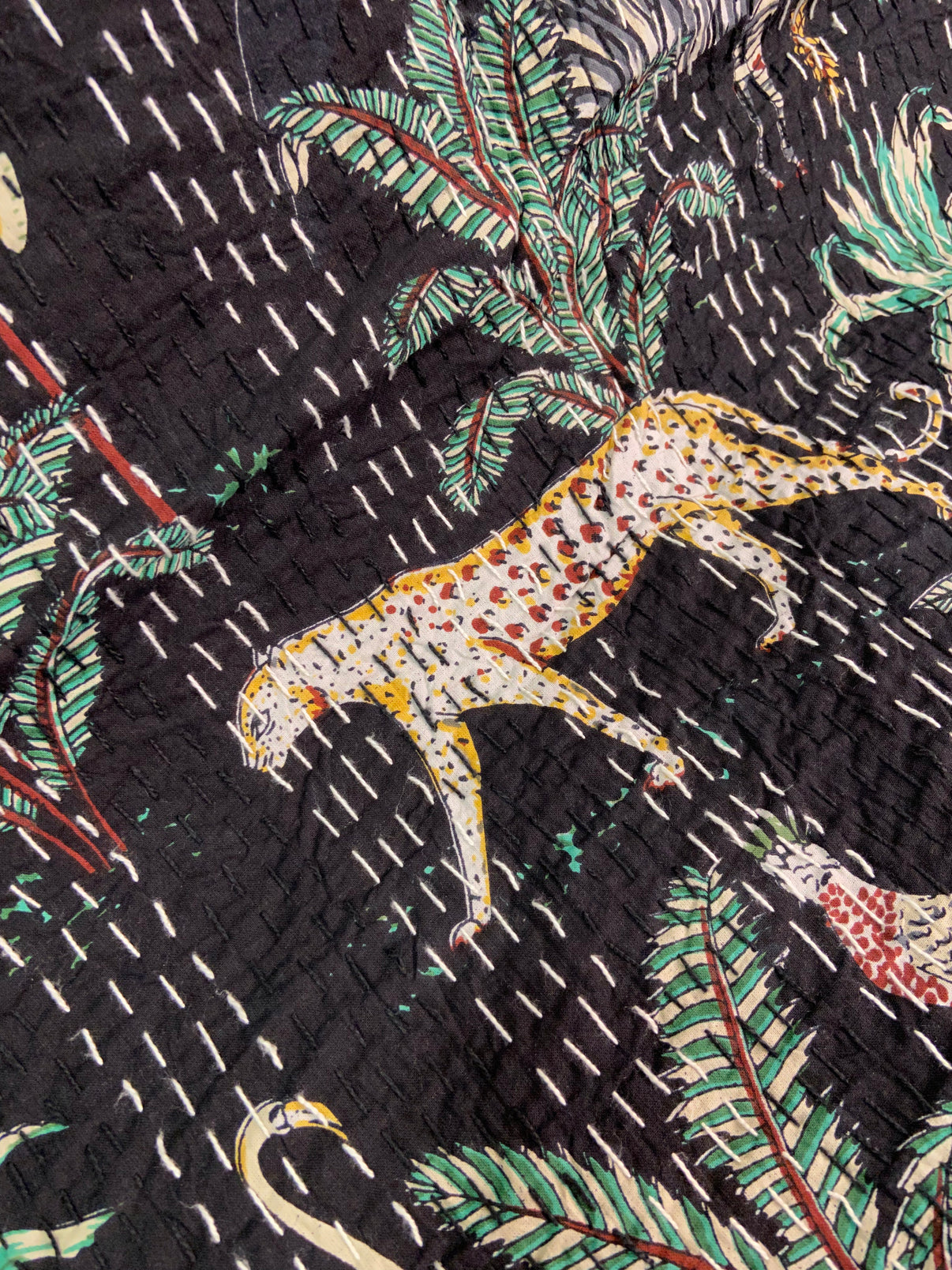 Black Cheetah Jungle Twin Kantha Bedspread - Nakhrro