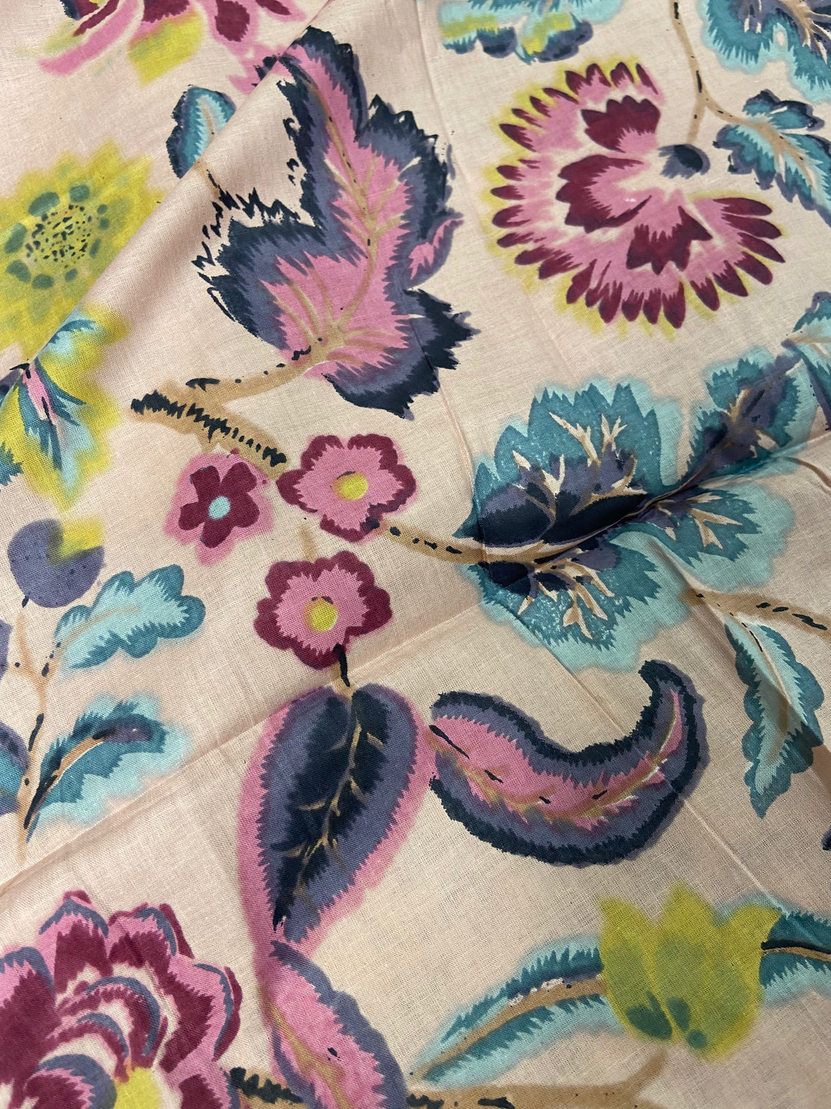 Beige Floral Print Cotton Cloth - Nakhrro