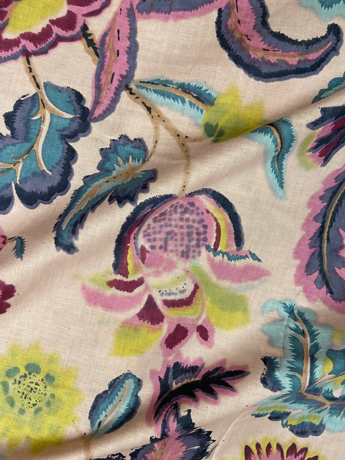 Beige Floral Print Cotton Cloth - Nakhrro