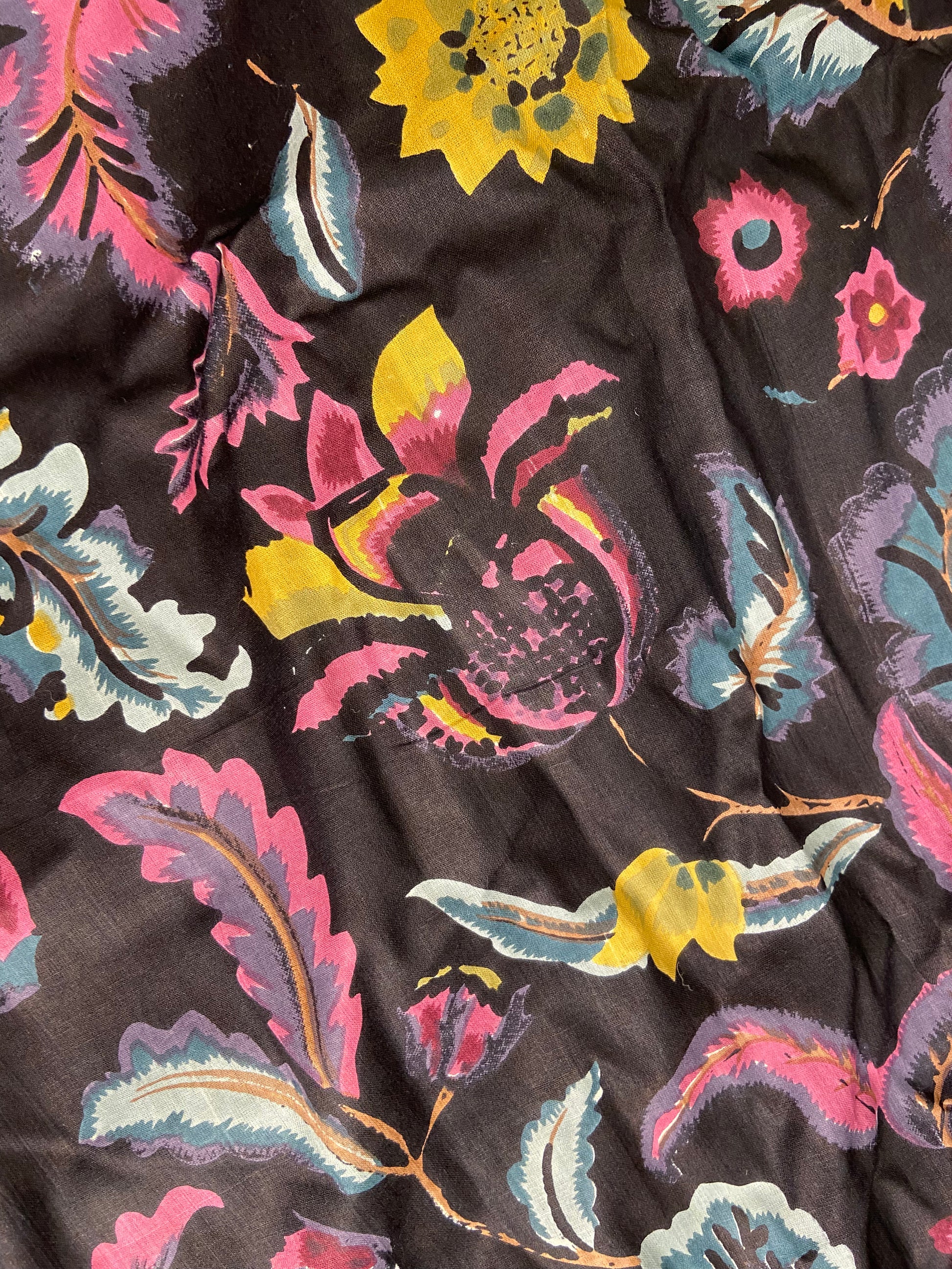Black Floral Print Cotton Cloth - Nakhrro