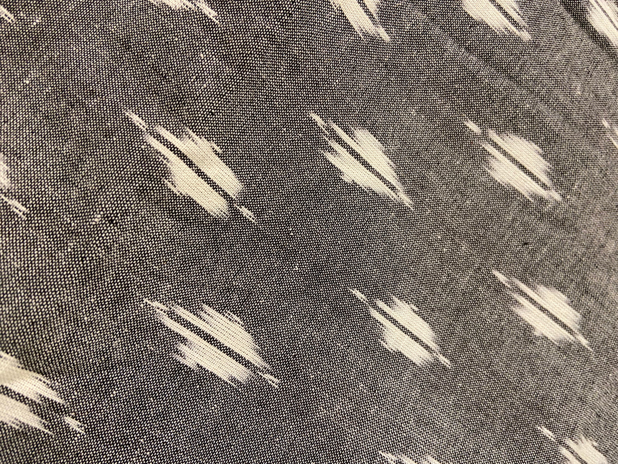 Grey Hand Weaved  Pochampally Ikat Cotton Fabric - Nakhrro