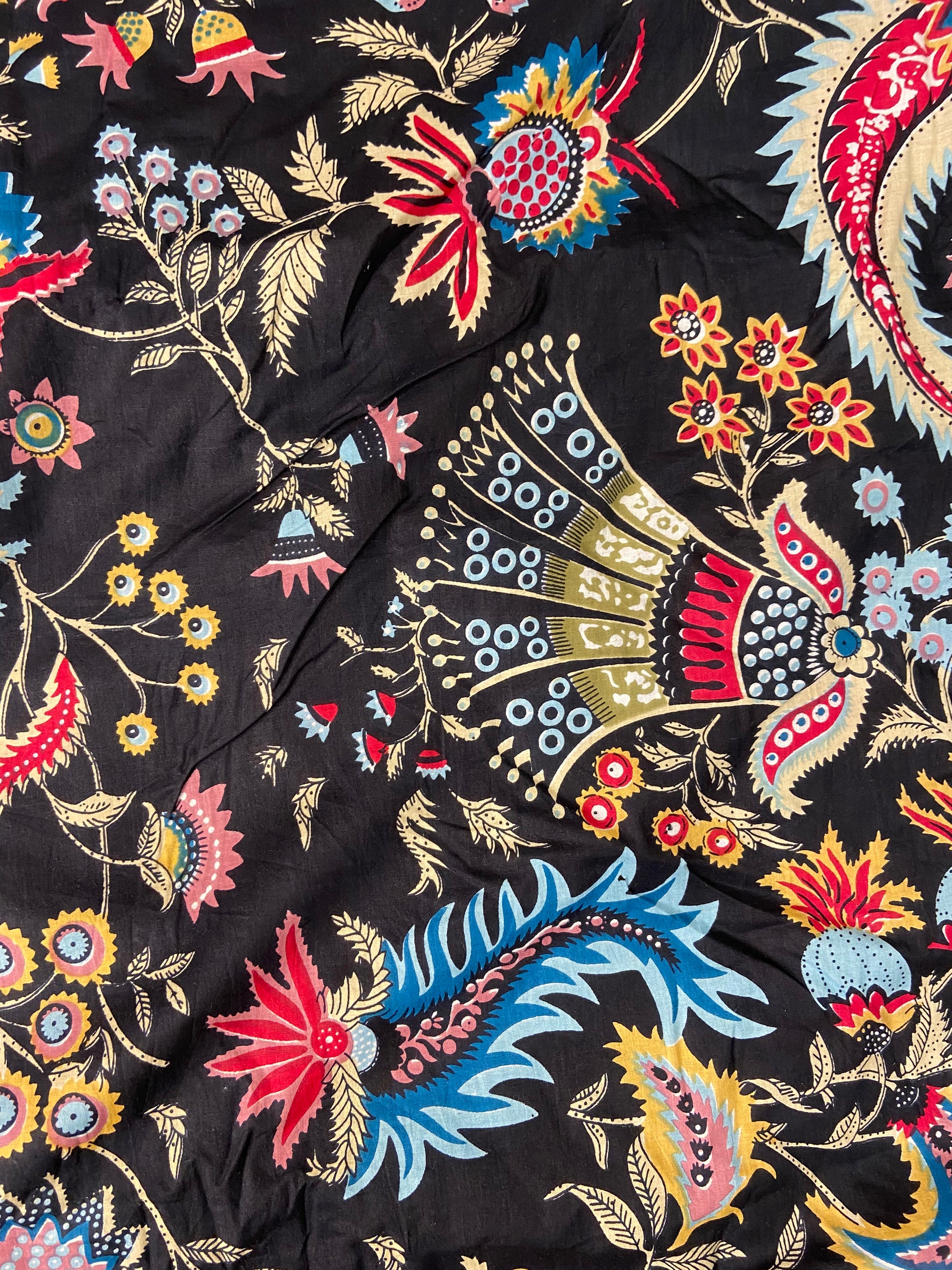 Black Wild Flower Print Cotton Cloth - Nakhrro