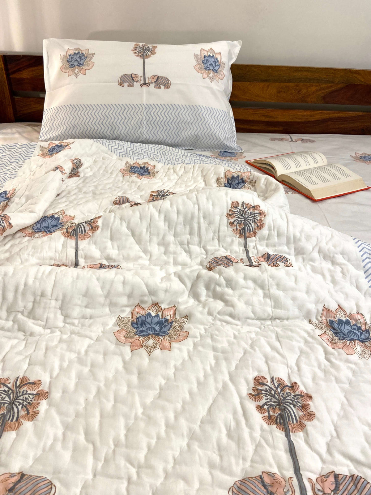 Gaj Pastel Shades Organic Mul Cotton Single Bed Quilt - Nakhrro