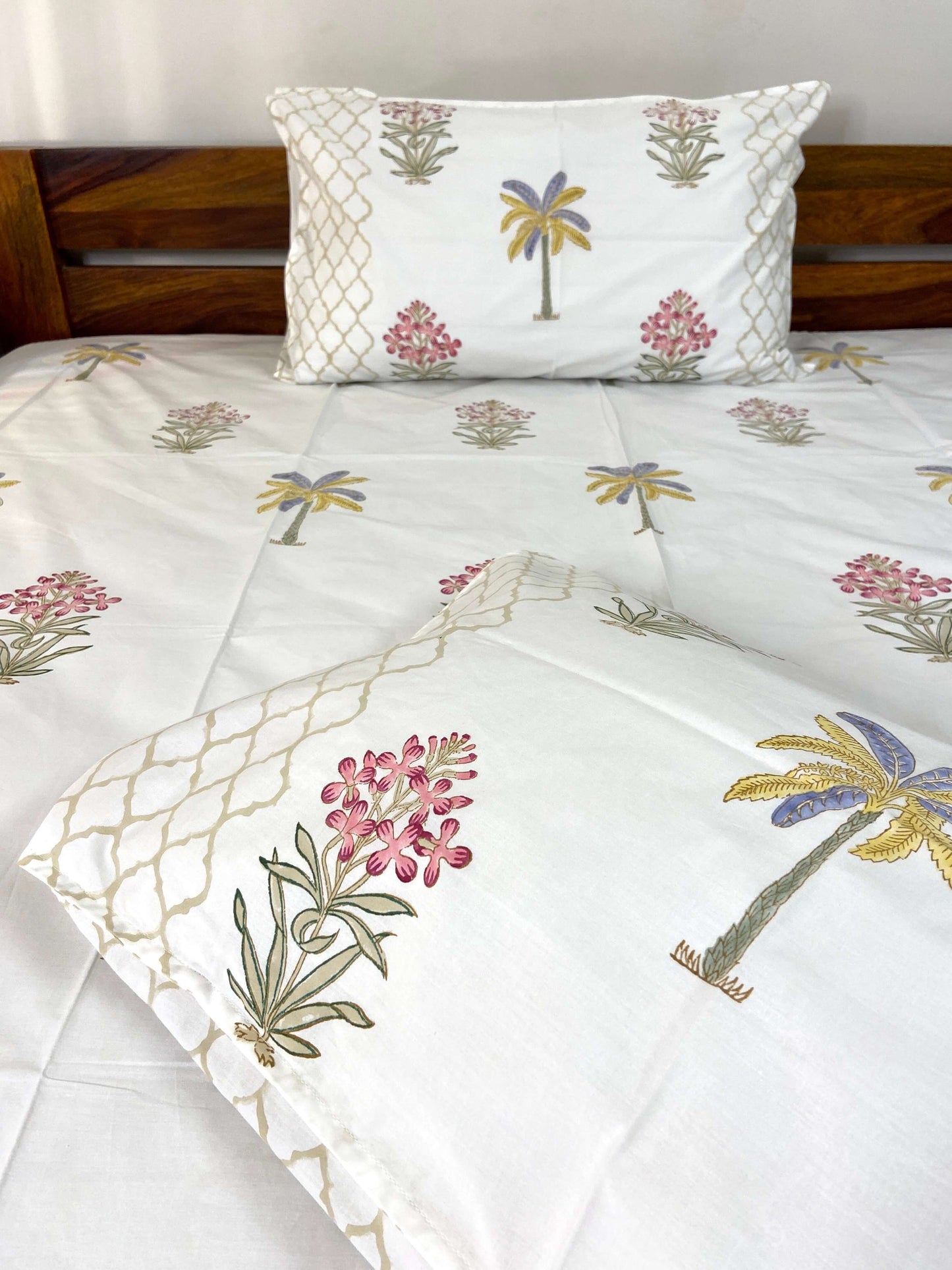 Banana Palm Floral Hand Block Percale Cotton King Bedsheet - Nakhrro