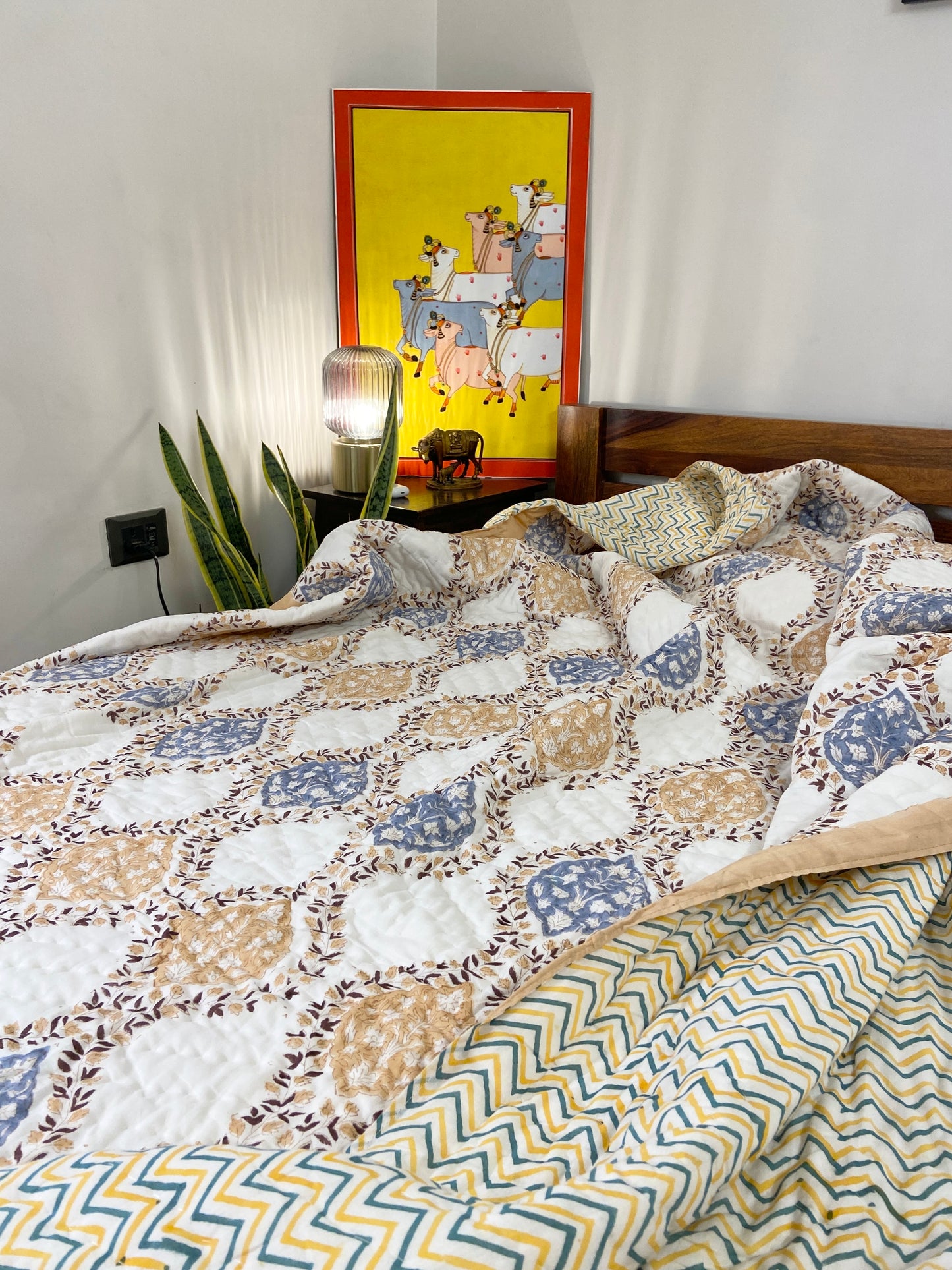 Floral Jaal Organic Mul Cotton Reversible Double Bed Quilt - Nakhrro