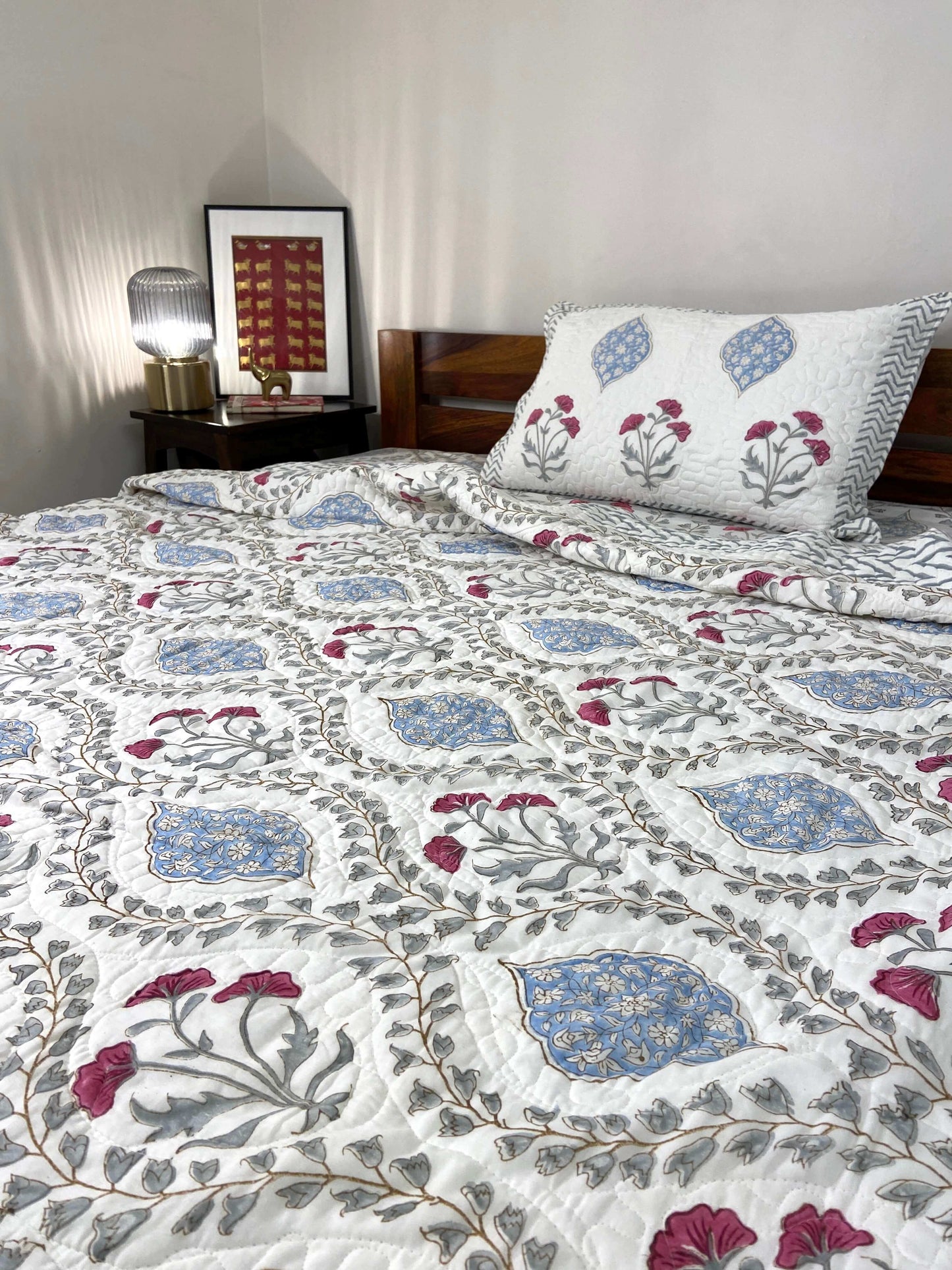 Floral Jaal Quilted Bedcover - Nakhrro