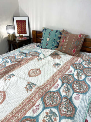 Hexagon Florals Organic Mul Cotton Reversible Single Bed Quilt - Nakhrro