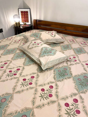 Beige Floral Jaal Hand Block Cotton Queen Bedsheet - Nakhrro