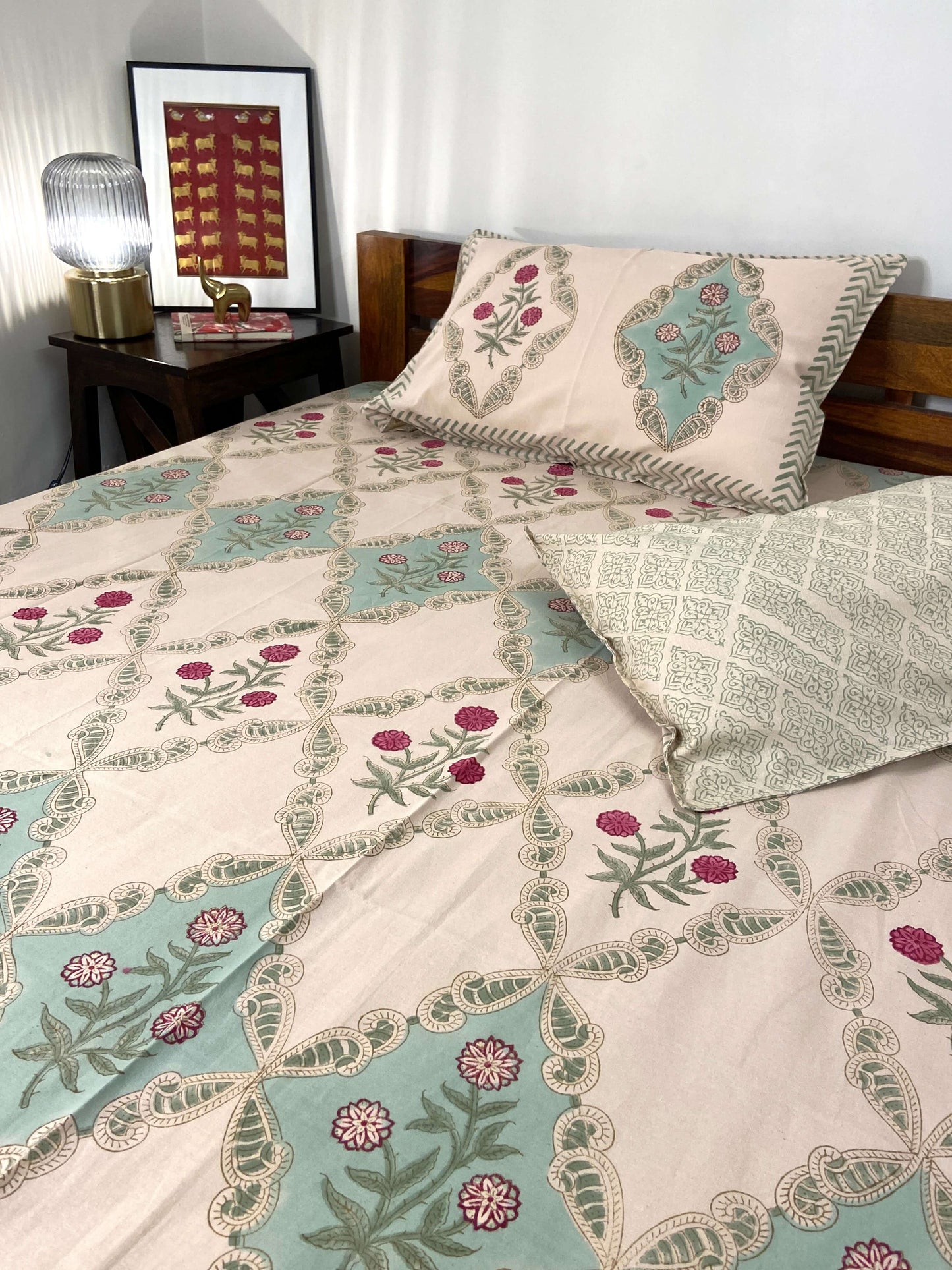 Beige Floral Jaal Hand Block Cotton Queen Bedsheet - Nakhrro