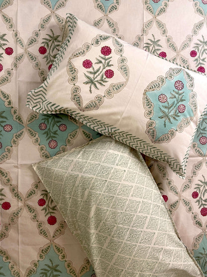 Beige Floral Jaal Hand Block Cotton Queen Bedsheet - Nakhrro