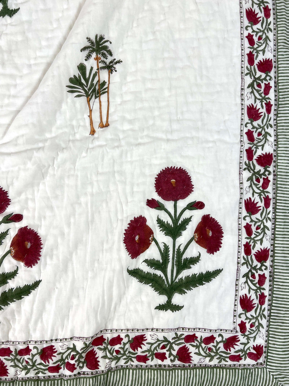 Magenta Poppy Flower Organic Mul Cotton Reversible Single Bed Quilt - Nakhrro