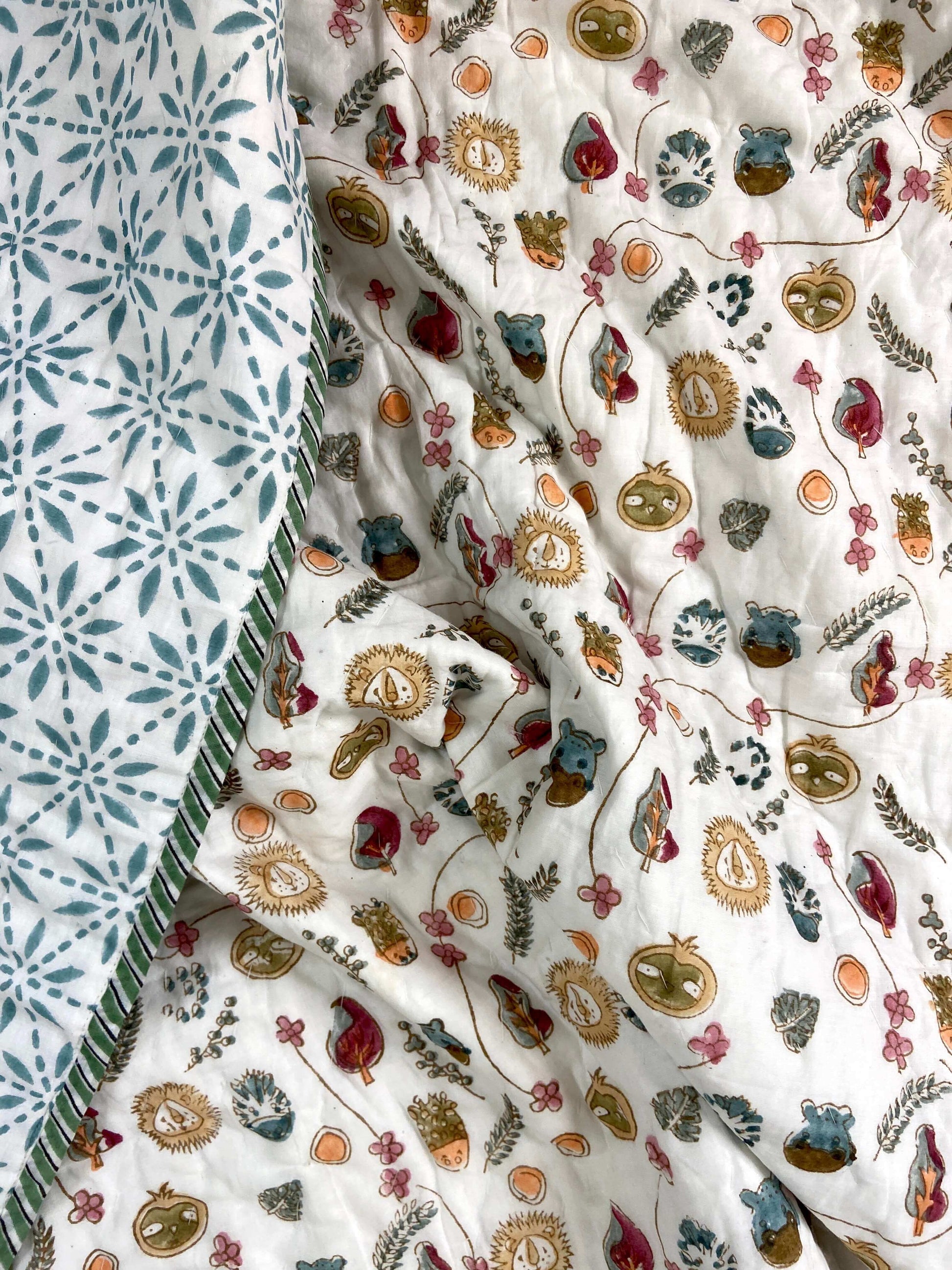 Kids Mul Cotton Reversible Single Bed Quilt - Nakhrro