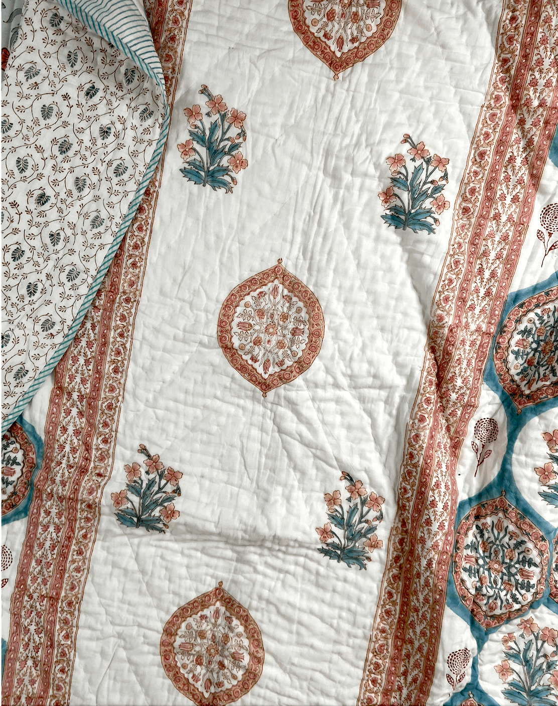 Hexagon Florals Organic Mul Cotton Reversible Single Bed Quilt - Nakhrro