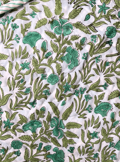 Aqua Florals Muslin Double King Bed Quilt Razai - Nakhrro