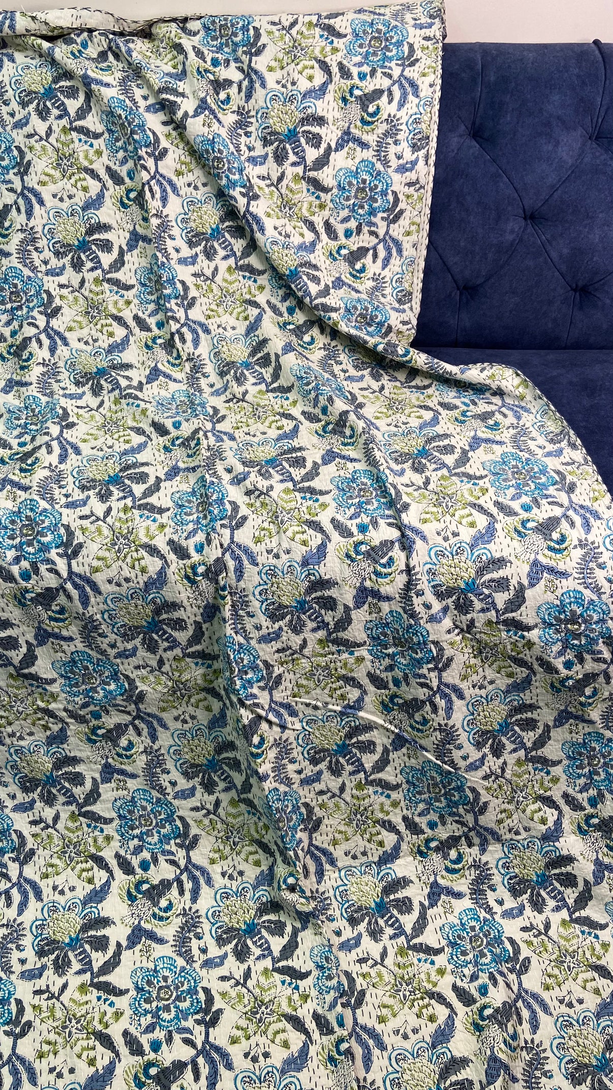 White Floral Queen Hand Embroidered Kantha Bedspread - Nakhrro